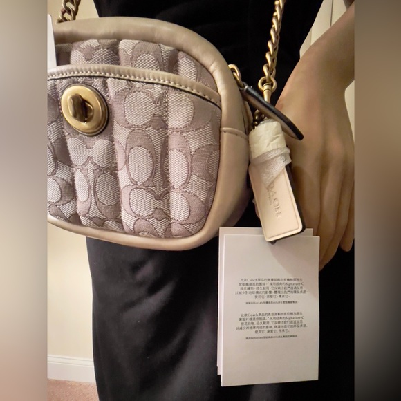 💎RARE NWT AUTHENTIC COACH Signature Jacquard Small Camera Bag💎 - Picture 8 of 16